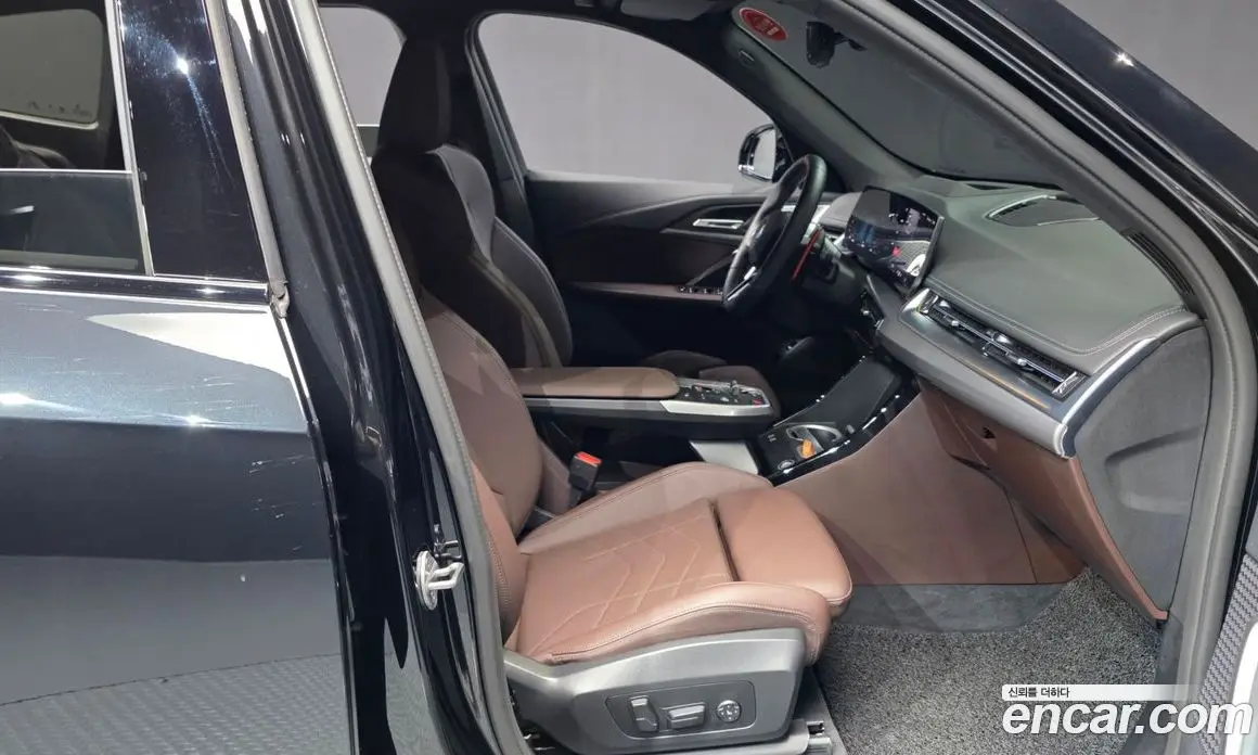 BMW X1 2025 2.0 автомат (гидро), фото 17