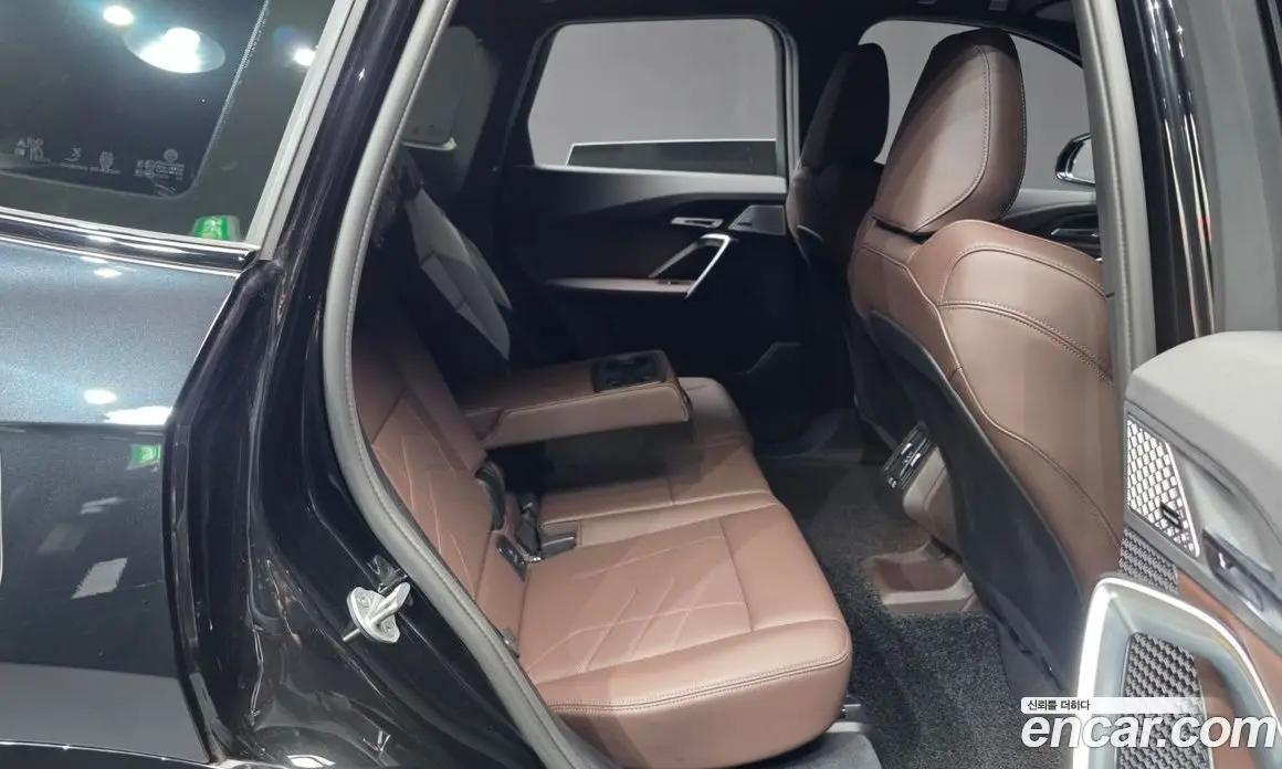 BMW X1 2025 2.0 автомат (гидро), фото 18