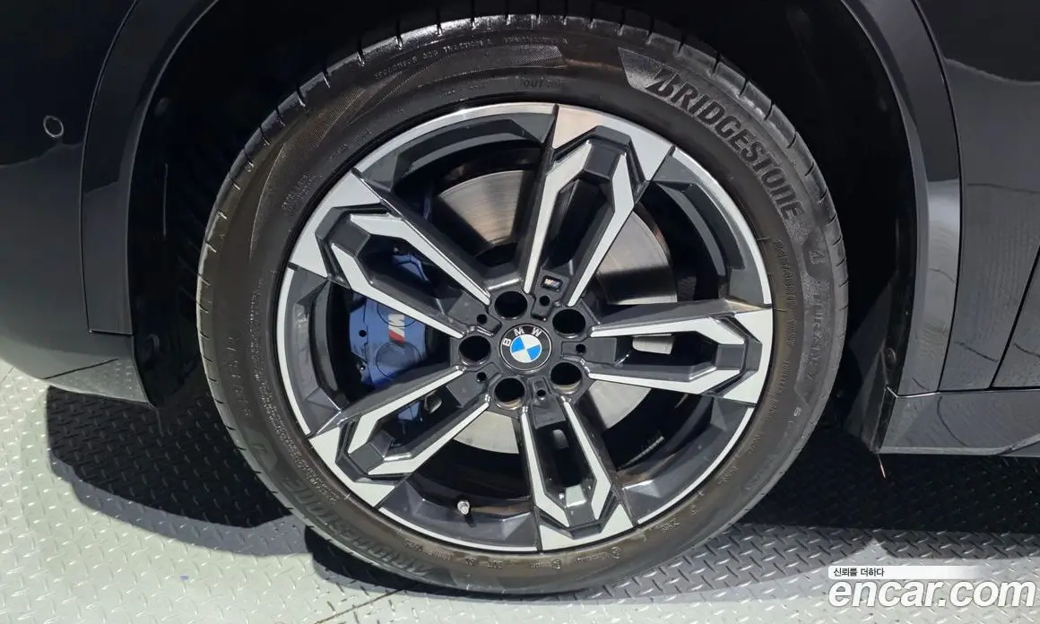 BMW X1 2025 2.0 автомат (гидро), фото 5