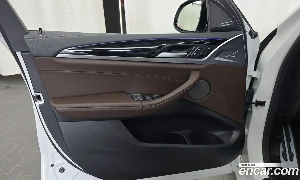 BMW X4 2024 3.0 автомат (гидро), фото 14