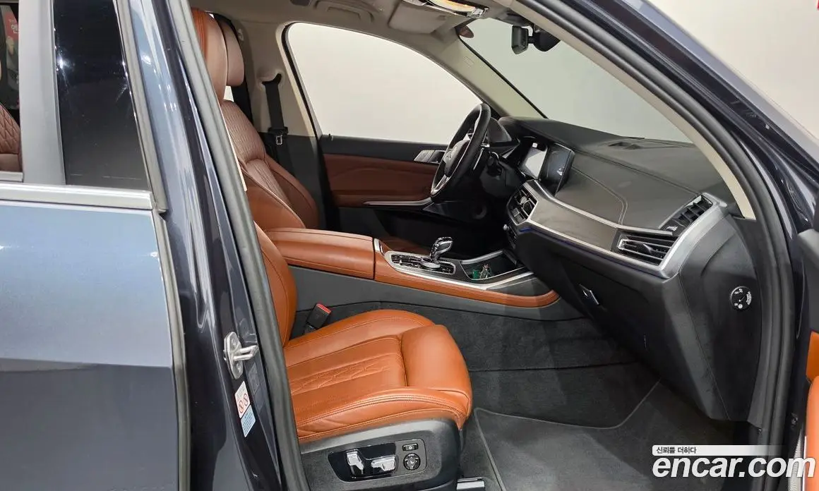 BMW X7 2021 3.0 автомат (гидро), фото 16