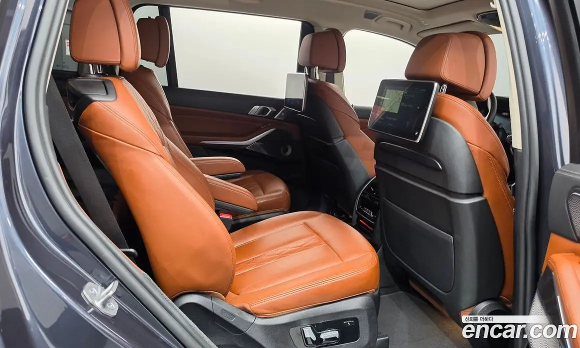BMW X7 2021 3.0 автомат (гидро), фото 17
