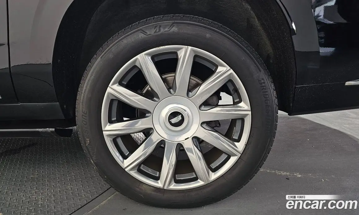 Cadillac Escalade 2021 6.2 автомат (гидро), фото 7