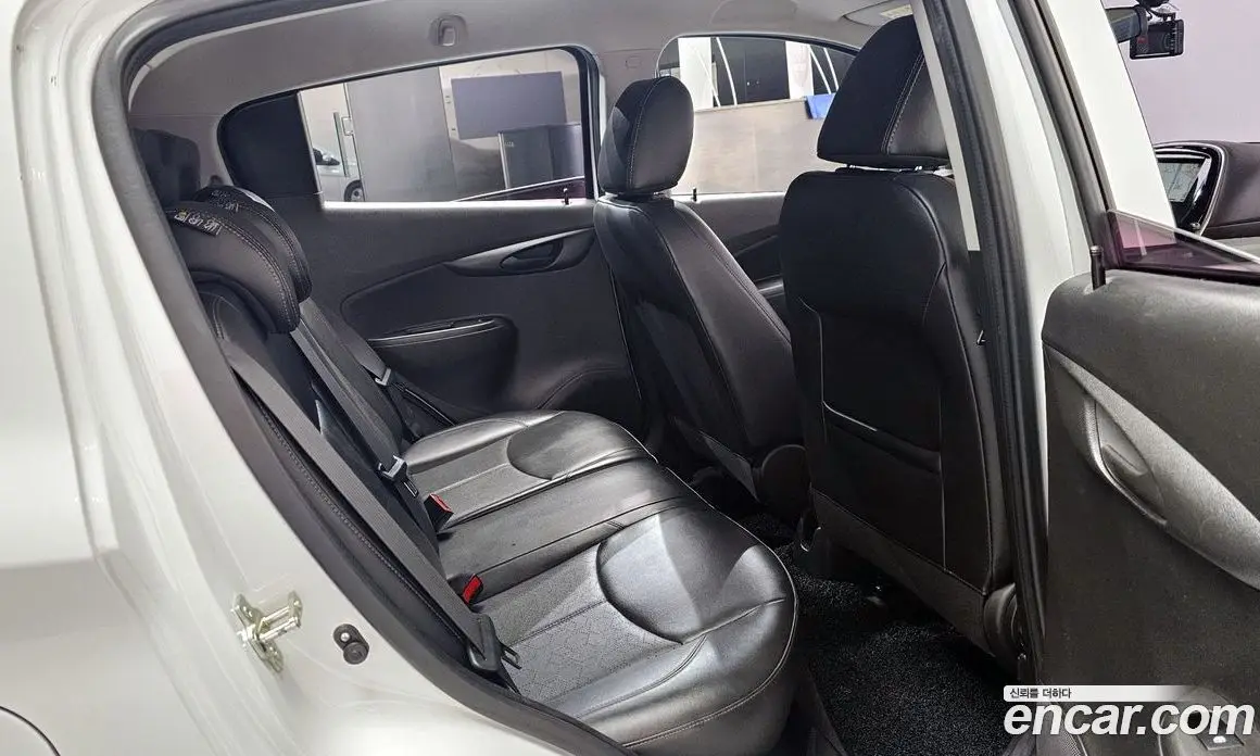 Chevrolet Spark 2016 1.0 автомат (гидро), фото 17
