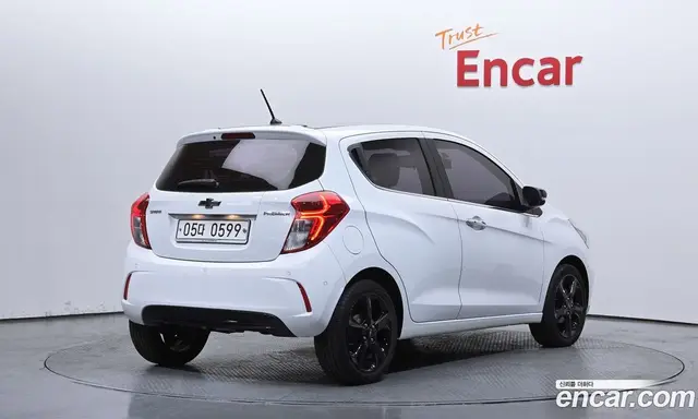 Chevrolet Spark 2019 1.0 автомат (гидро), миниатюра 2