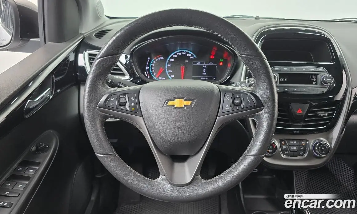Chevrolet Spark 2019 1.0 автомат (гидро), фото 13