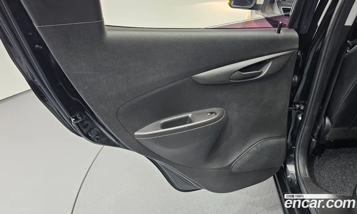 Chevrolet Spark 2019 1.0 автомат (гидро), фото 15