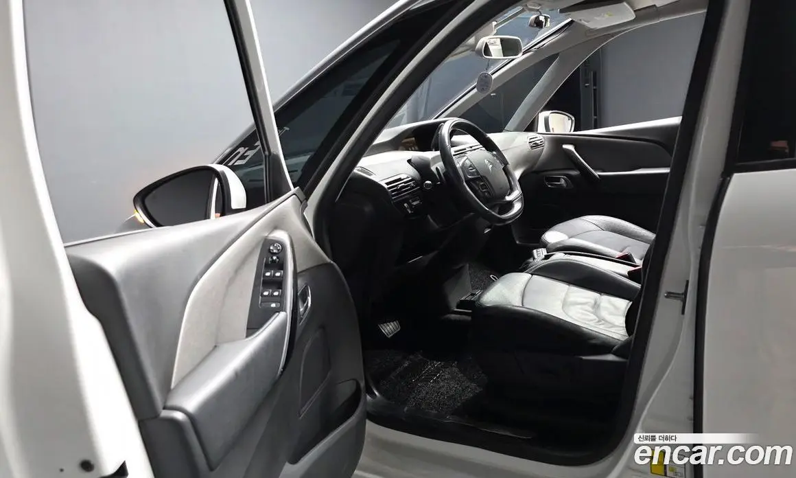 Citroen C4 Picasso 2018 2.0 автомат (гидро), фото 13