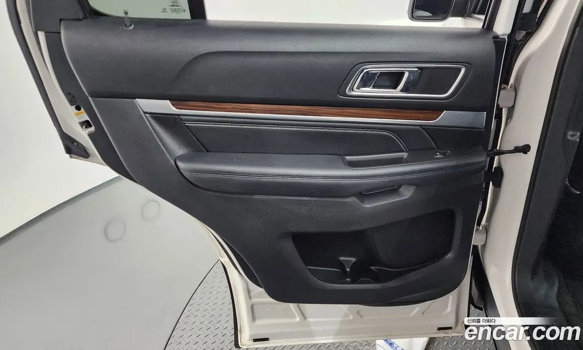 Ford Explorer 2017 2.3 автомат (гидро), фото 15 Ford Explorer 2017 2.3 автомат (гидро), фото 15