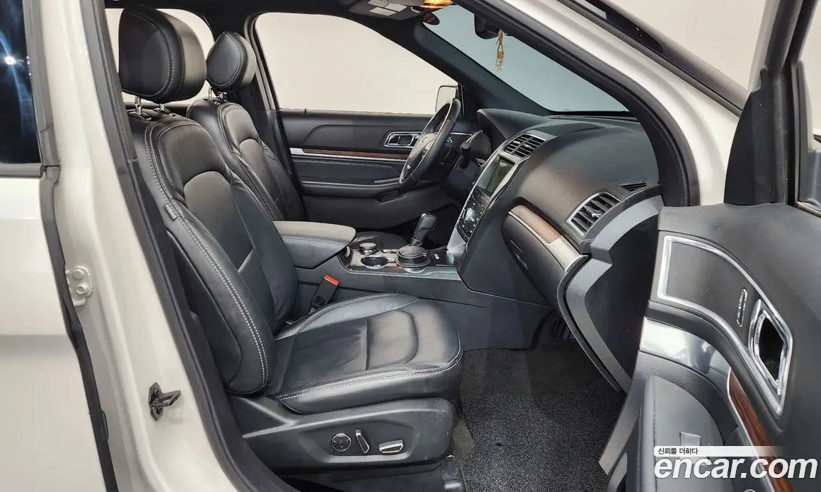 Ford Explorer 2017 2.3 автомат (гидро), фото 16 Ford Explorer 2017 2.3 автомат (гидро), фото 16