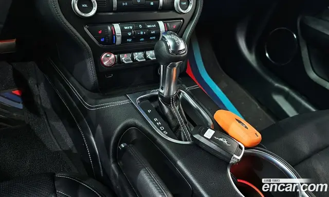 Ford Mustang 2023 2.3 автомат (гидро), миниатюра 12