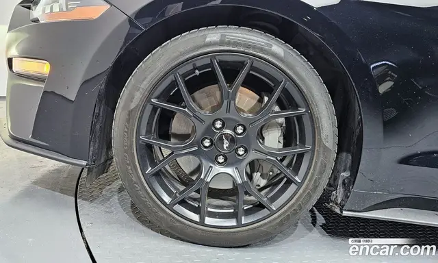 Ford Mustang 2023 2.3 автомат (гидро), миниатюра 5