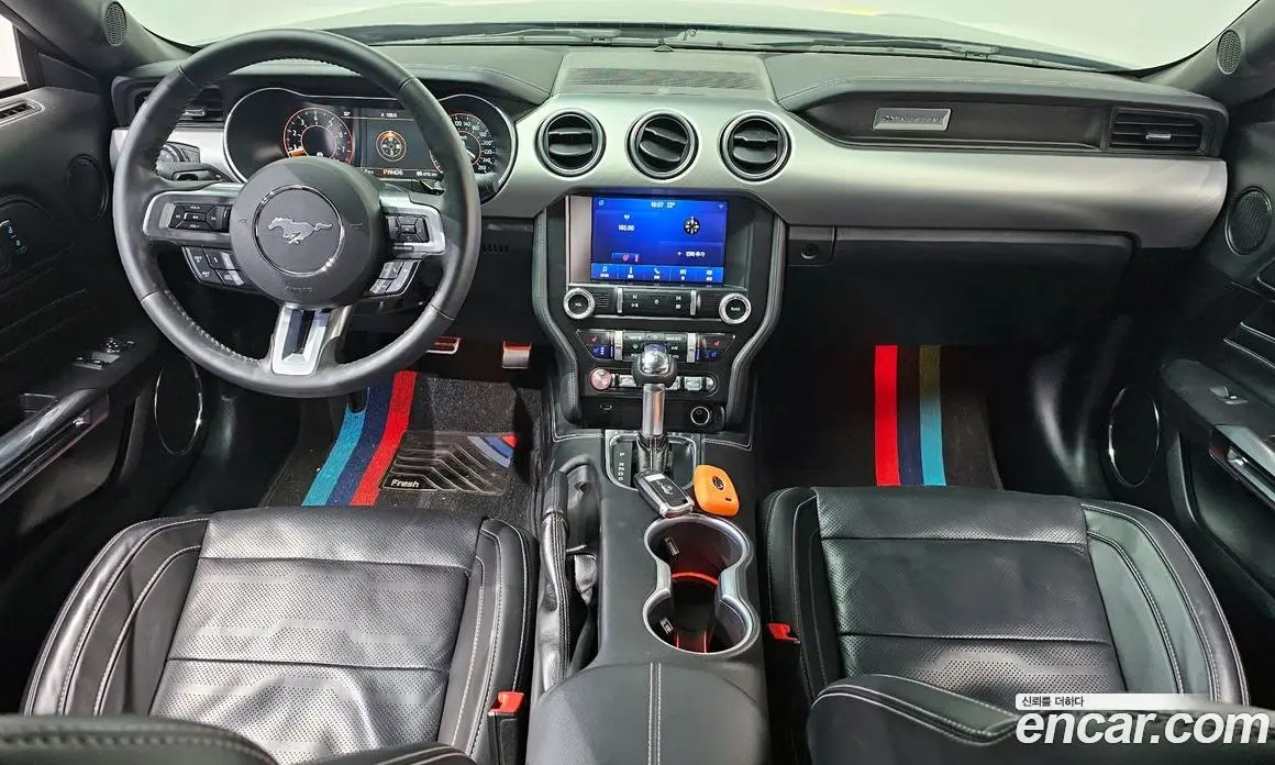 Ford Mustang 2023 2.3 автомат (гидро), фото 10