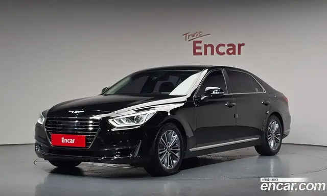 Genesis EQ900, 2016, 33 996 км