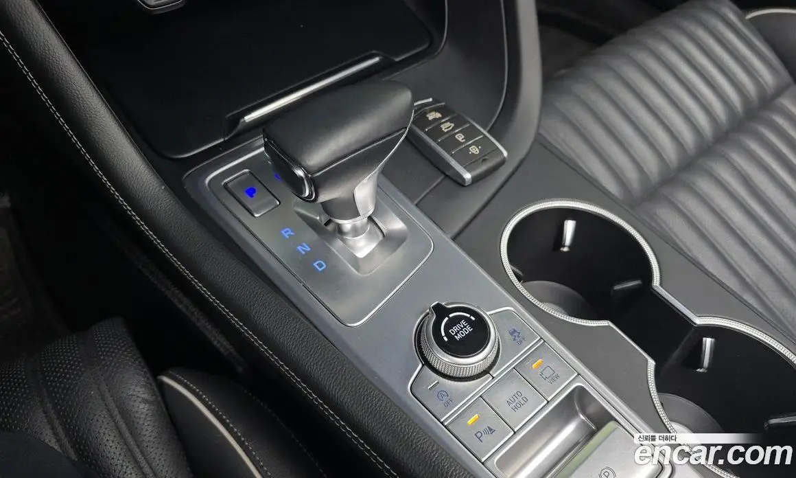 Genesis G70 2019 2.2 автомат (гидро), фото 12 Genesis G70 2019 2.2 автомат (гидро), фото 12