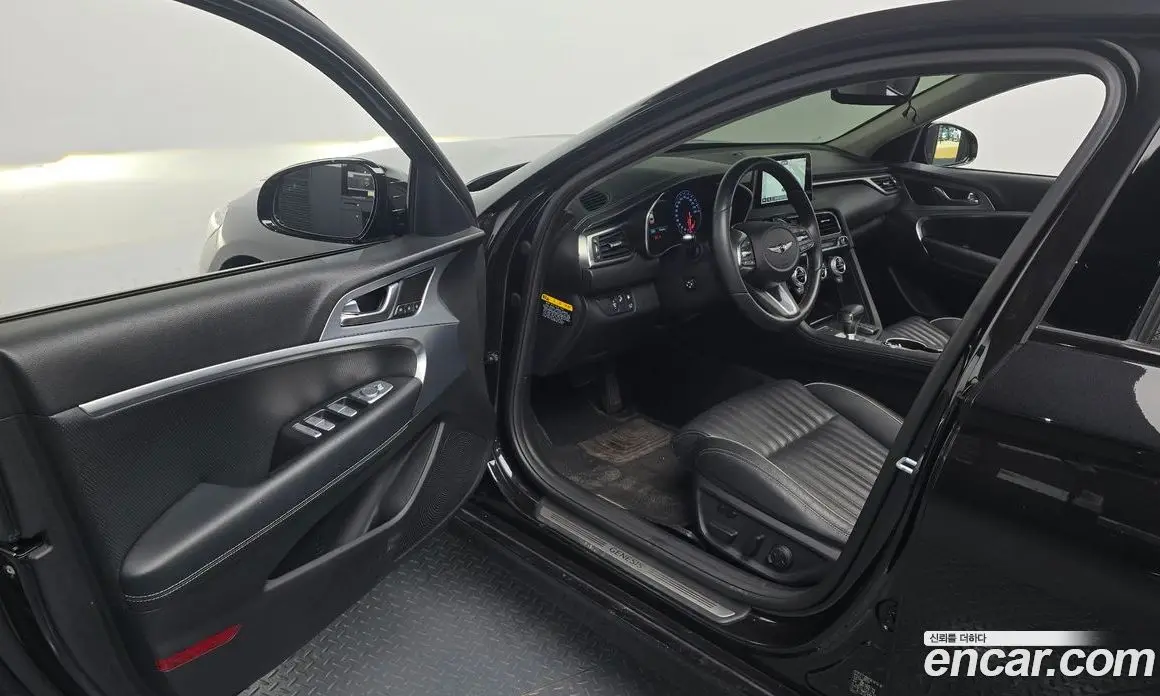 Genesis G70 2019 2.2 автомат (гидро), фото 13 Genesis G70 2019 2.2 автомат (гидро), фото 13