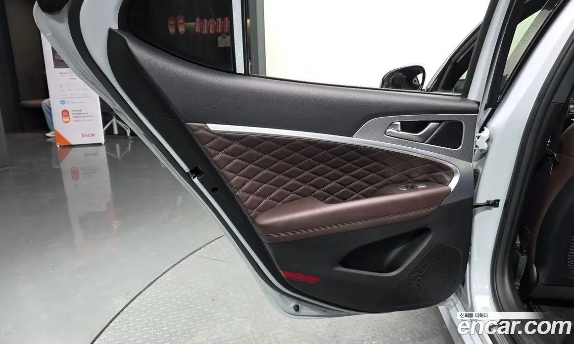 Genesis G70 2021 3.3 автомат (гидро), фото 15 Genesis G70 2021 3.3 автомат (гидро), фото 15