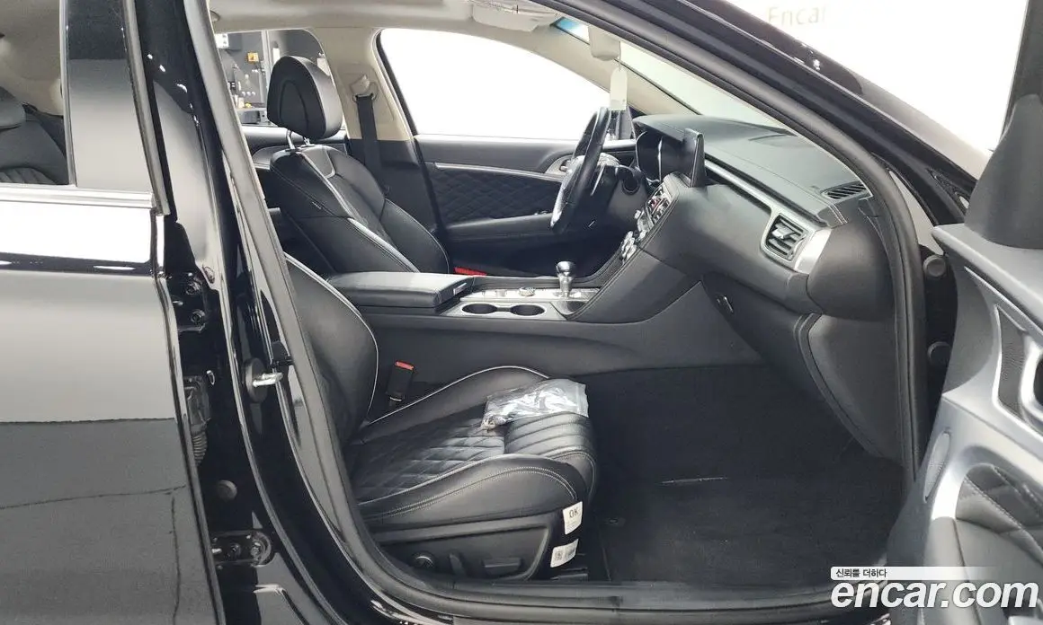 Genesis G70 2021 3.3 автомат (гидро), фото 16 Genesis G70 2021 3.3 автомат (гидро), фото 16