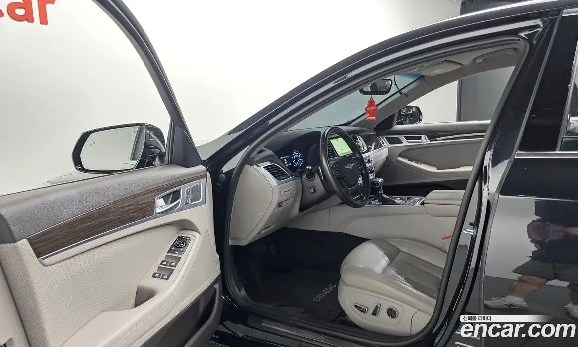 Genesis G80 2018 3.8 автомат (гидро), фото 17 Genesis G80 2018 3.8 автомат (гидро), фото 17