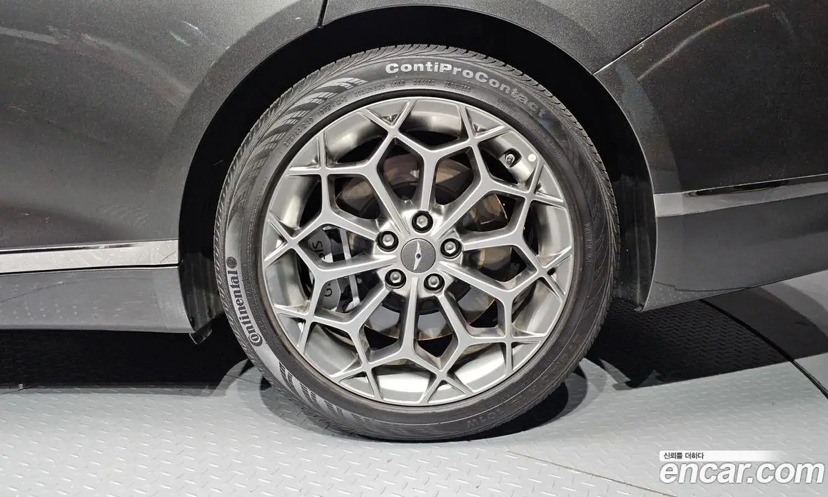Genesis G80 2023 2.5 автомат (гидро), фото 6 Genesis G80 2023 2.5 автомат (гидро), фото 6