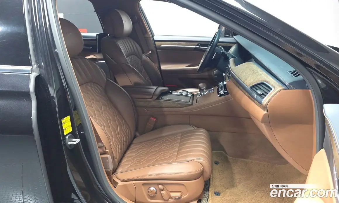 Genesis G90 2019 5.0 автомат (гидро), фото 16 Genesis G90 2019 5.0 автомат (гидро), фото 16