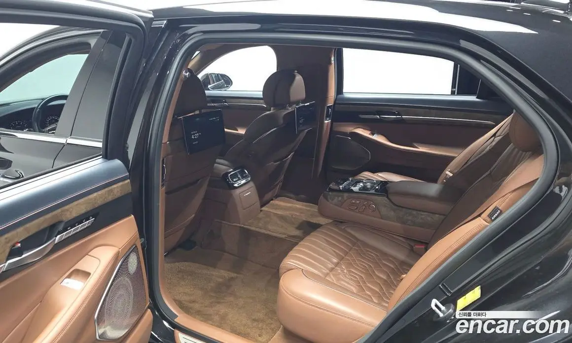 Genesis G90 2019 5.0 автомат (гидро), фото 18 Genesis G90 2019 5.0 автомат (гидро), фото 18