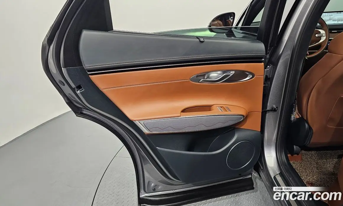 Genesis GV70 2021 2.5 автомат (гидро), фото 15