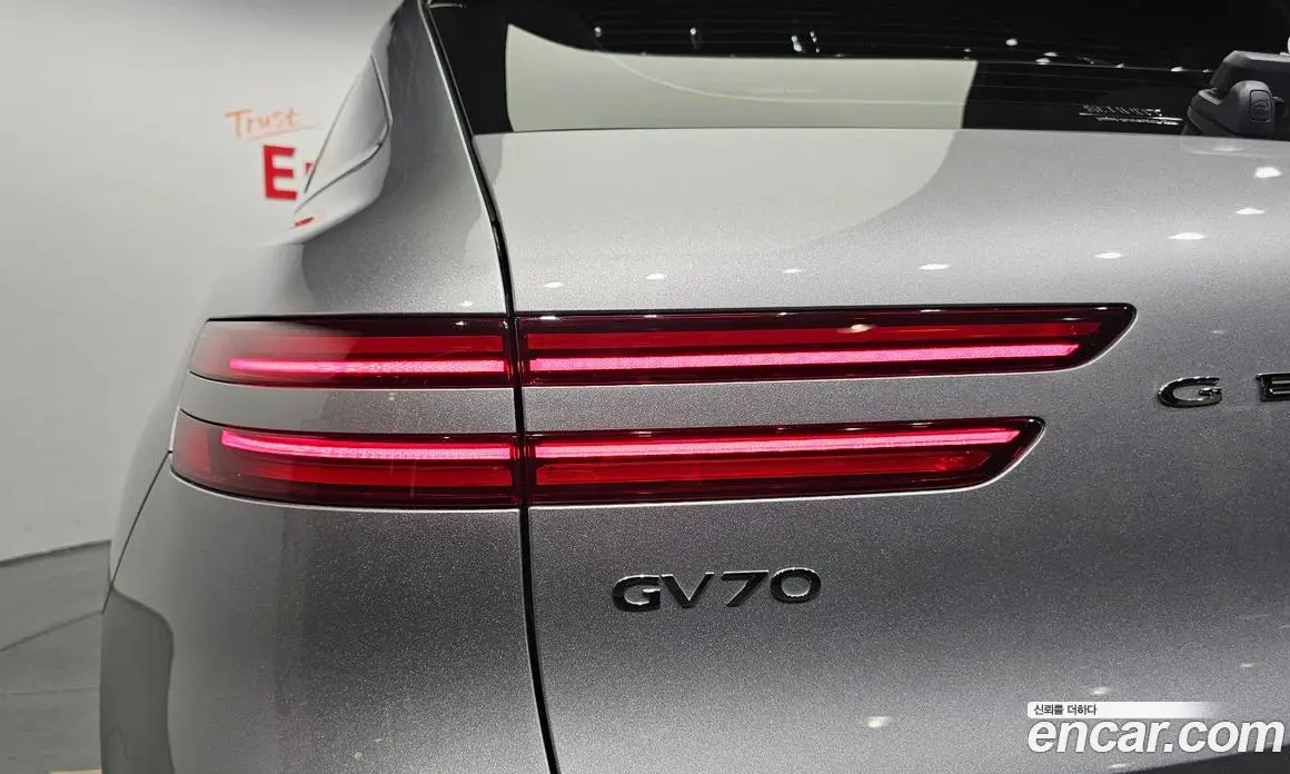 Genesis GV70 2021 2.5 автомат (гидро), фото 9