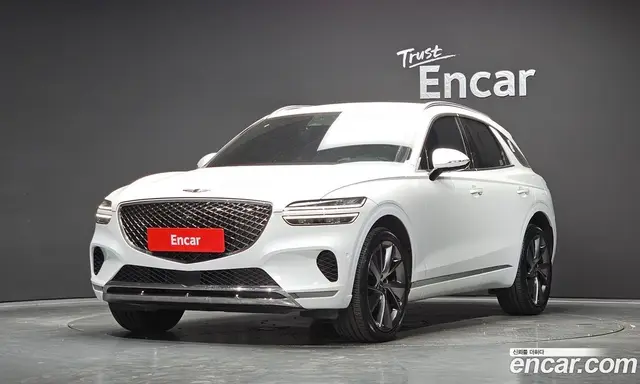 Genesis GV70, 2021, 66 112 км