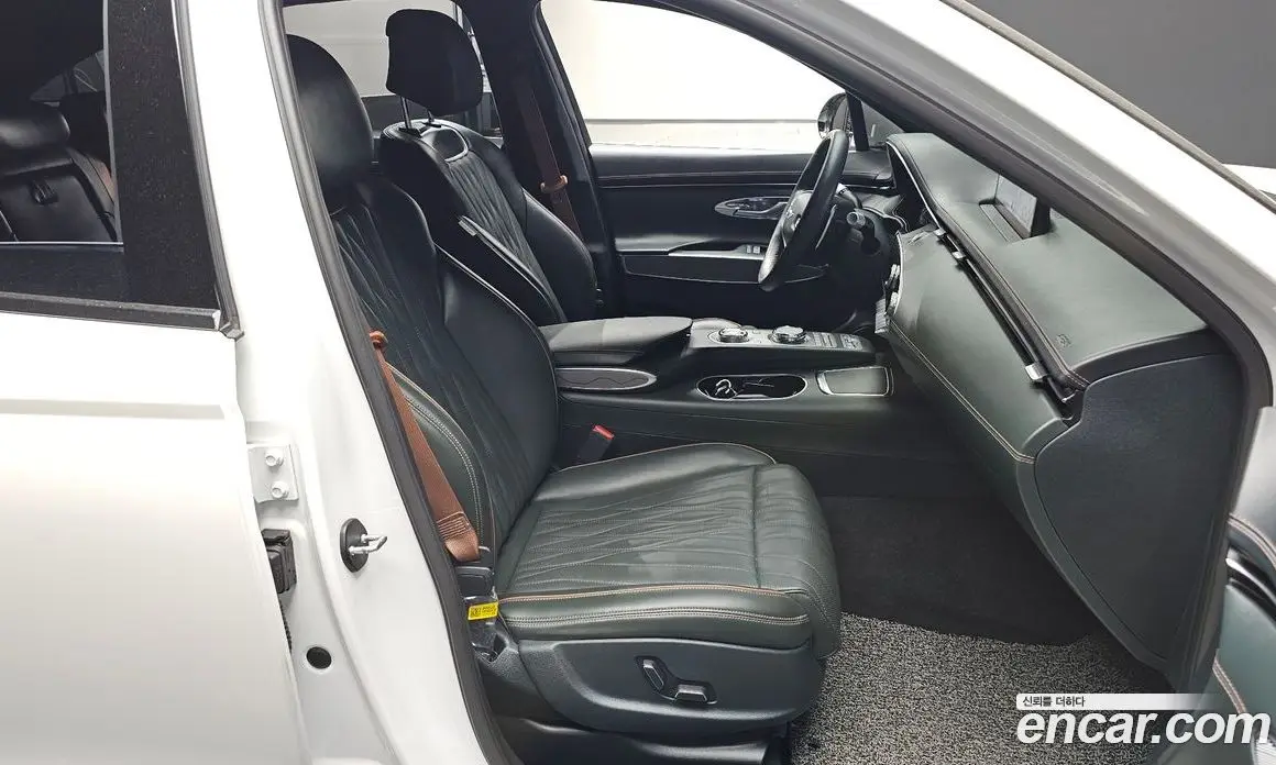 Genesis GV70 2021 2.5 автомат (гидро), фото 13
