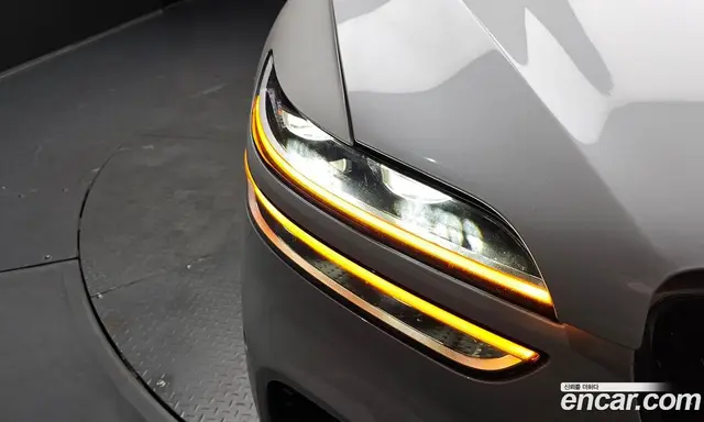 Genesis GV70 2021 2.5 автомат (гидро), миниатюра 8