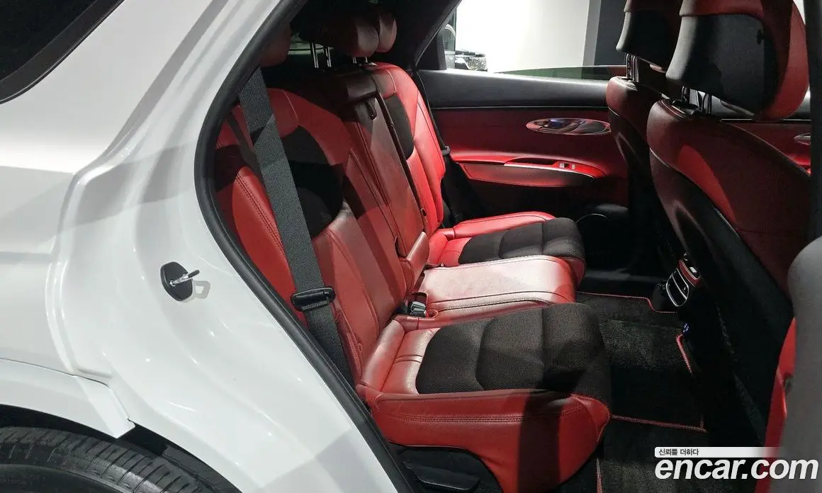 Genesis GV70 2022 2.5 автомат (гидро), фото 17