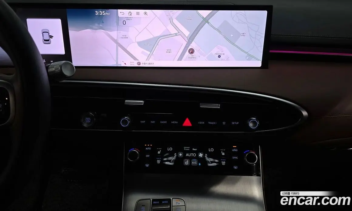 Genesis GV70 2024 2.5 автомат (гидро), фото 19 Genesis GV70 2024 2.5 автомат (гидро), фото 19