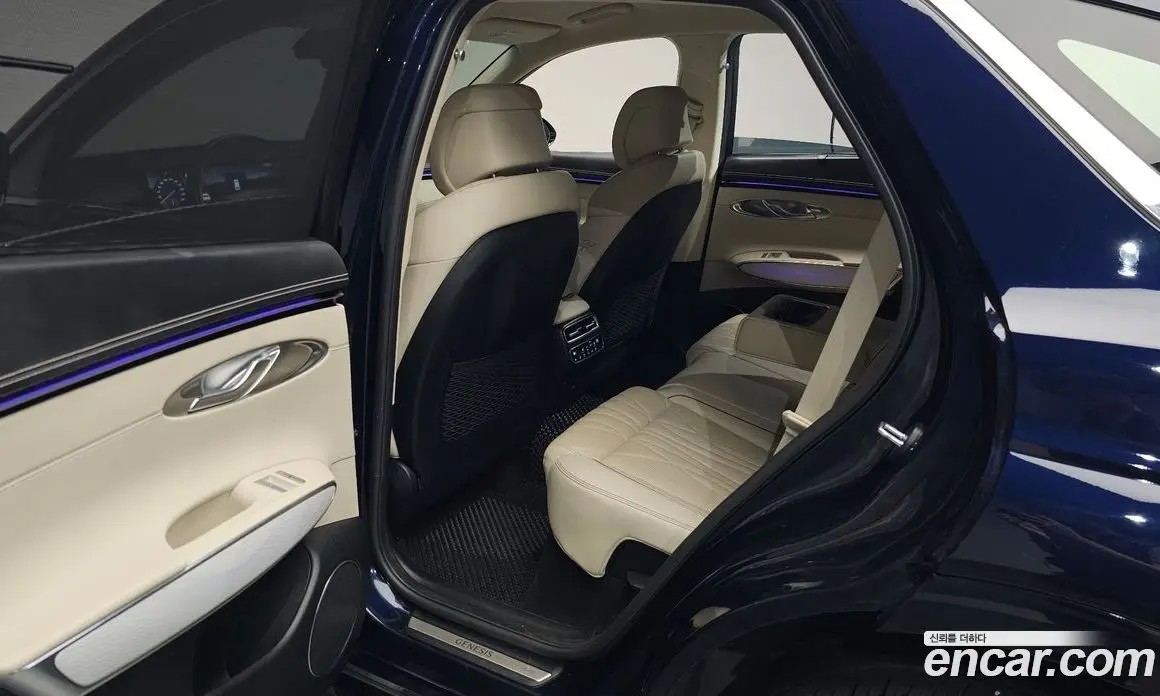 Genesis GV70 2024 2.5 автомат (гидро), фото 16 Genesis GV70 2024 2.5 автомат (гидро), фото 16