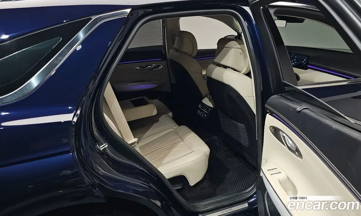 Genesis GV70 2024 2.5 автомат (гидро), фото 18 Genesis GV70 2024 2.5 автомат (гидро), фото 18