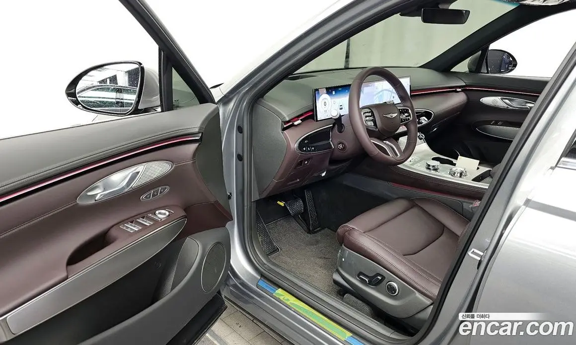 Genesis GV70 2026 2.5 автомат (гидро), фото 13