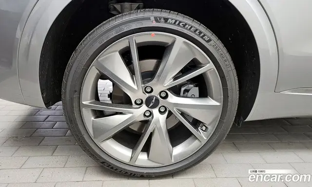 Genesis GV70 2026 2.5 автомат (гидро), миниатюра 5