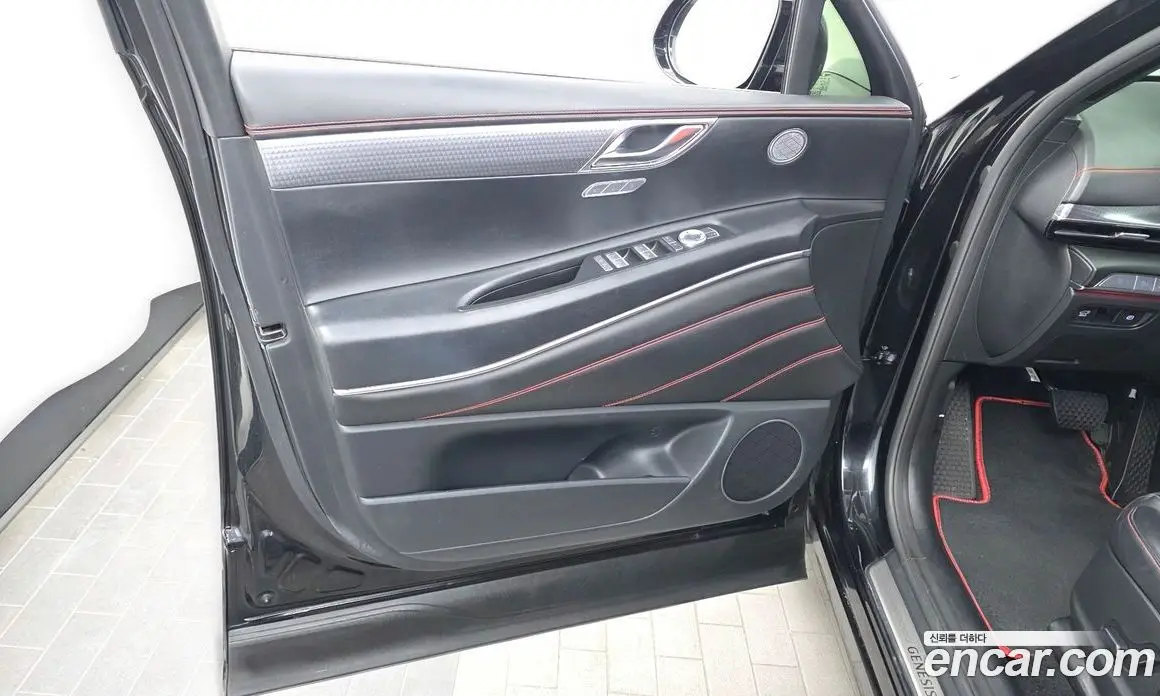 Genesis GV80 2024 2.5 автомат (гидро), фото 14 Genesis GV80 2024 2.5 автомат (гидро), фото 14