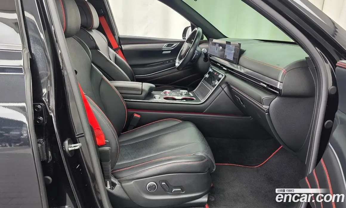 Genesis GV80 2024 2.5 автомат (гидро), фото 16 Genesis GV80 2024 2.5 автомат (гидро), фото 16