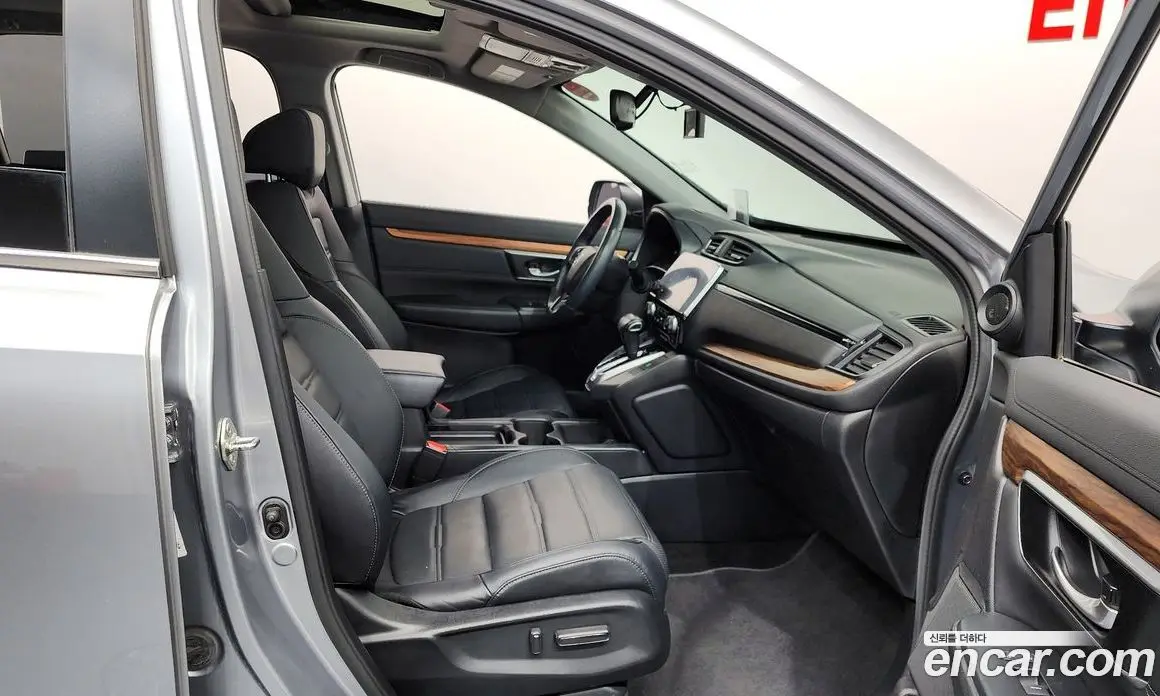 Honda CR-V 2019 1.5 автомат (гидро), фото 16 Honda CR-V 2019 1.5 автомат (гидро), фото 16