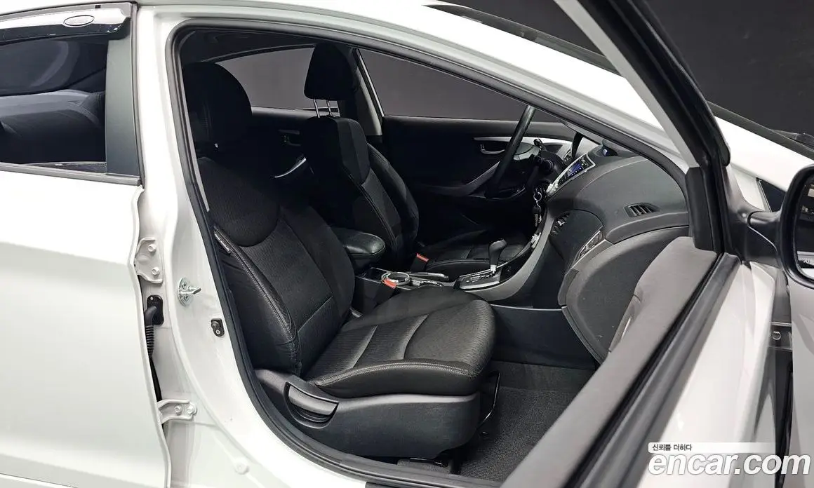 Hyundai Avante 2011 1.6 автомат (гидро), фото 18 Hyundai Avante 2011 1.6 автомат (гидро), фото 18