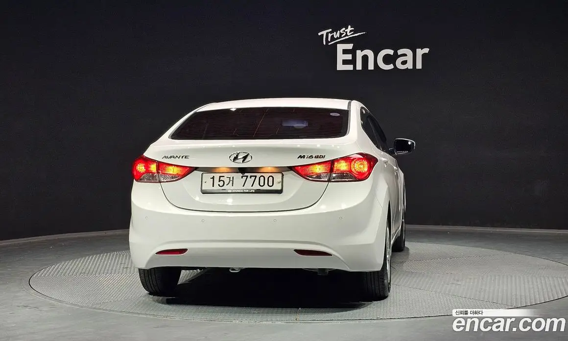 Hyundai Avante 2011 1.6 автомат (гидро), фото 4 Hyundai Avante 2011 1.6 автомат (гидро), фото 4