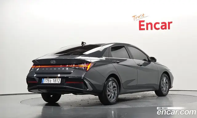 Hyundai Avante 2023 1.6 автомат (гидро), миниатюра 2