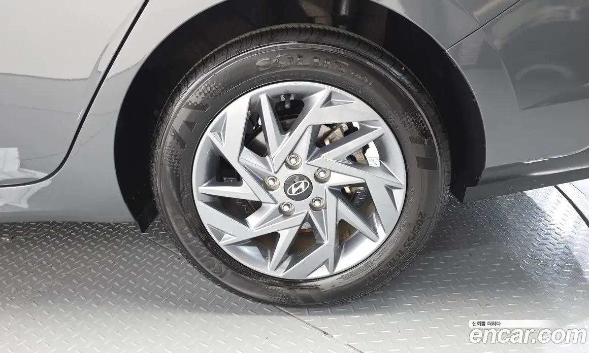Hyundai Avante 2023 1.6 автомат (гидро), фото 5