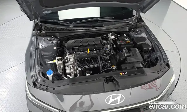 Hyundai Avante 2023 1.6 автомат (гидро), миниатюра 6