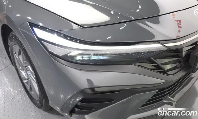 Hyundai Avante 2023 1.6 автомат (гидро), миниатюра 8