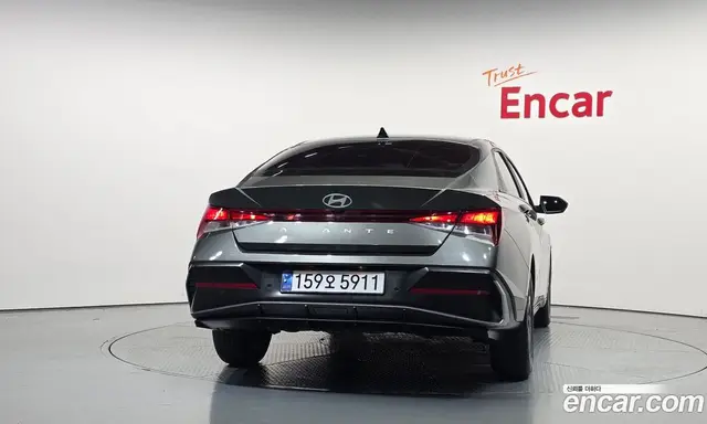 Hyundai Avante 2023 1.6 автомат (гидро), миниатюра 4