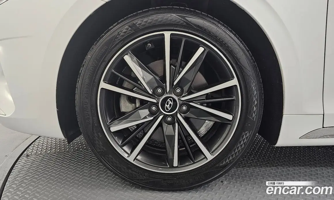 Hyundai Grandeur 2021 2.5 автомат (гидро), фото 5