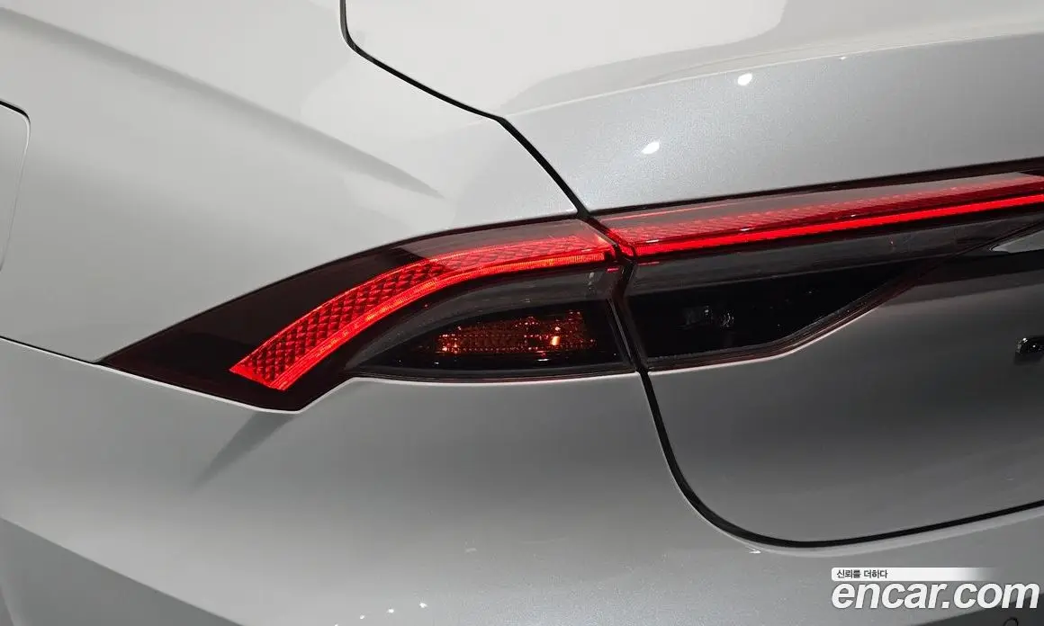 Hyundai Grandeur 2021 2.5 автомат (гидро), фото 9