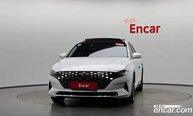 Hyundai Grandeur 2022 3.0 автомат (гидро), миниатюра 2